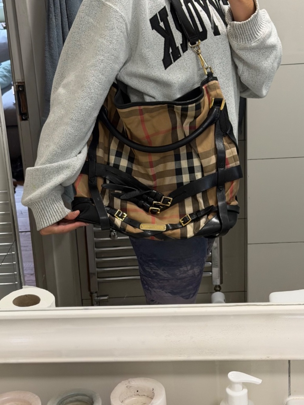 Burberry Tote Bag - Picture 5 of 5